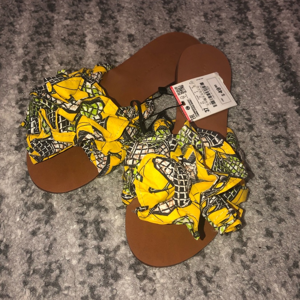 Zara slides